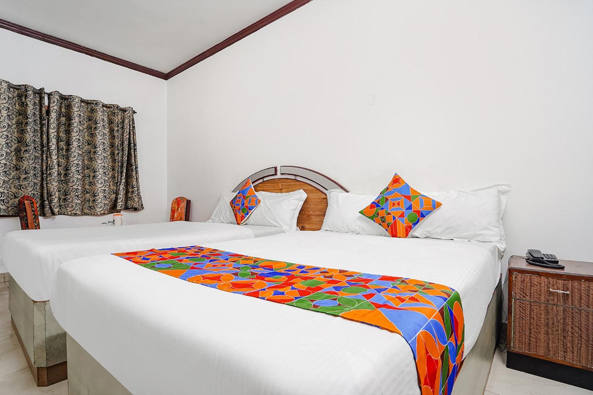 Hotel Orchid Inn Ooty Esterno foto